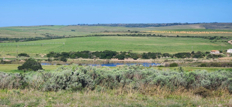 8 Bedroom Property for Sale in Mossel Bay Rural Western Cape